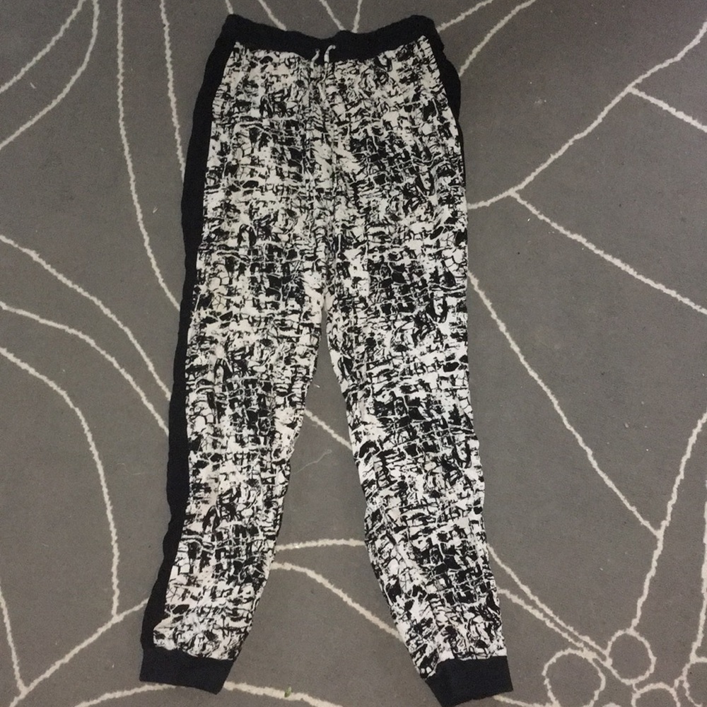 Hollister Jogger Pants 🙌🏻🙌🏻
